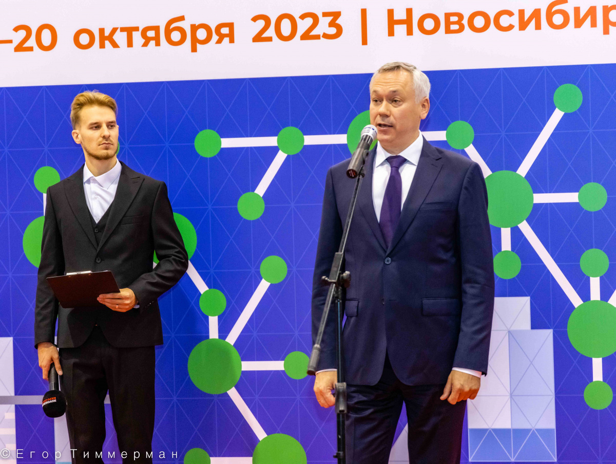 EOSR7369.jpg EOSR7369.jpg